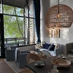 Waterside Elegance Retreat *