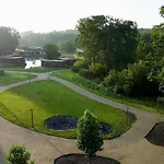 Waterside Elegance Retreat *