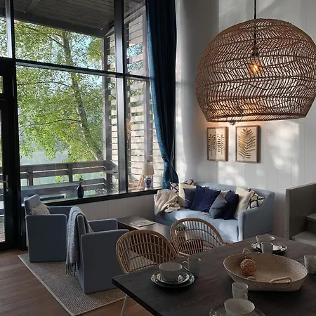 Waterside Elegance Retreat *