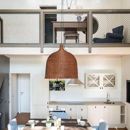 Holiday home Waterside Elegance Retreat *