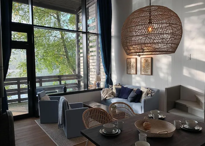 Waterside Elegance Retreat *