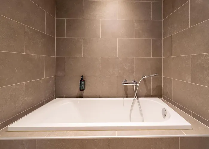 Waterside Elegance Retreat Nyaraló