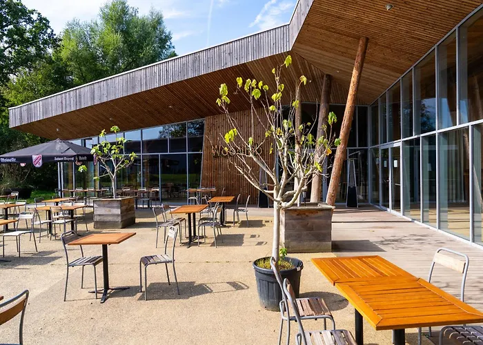 Waterside Elegance Retreat *