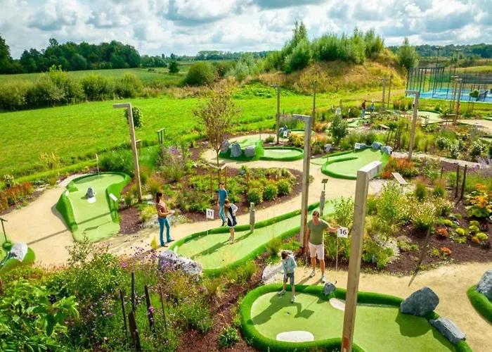 Nyaraló Waterside Elegance Retreat